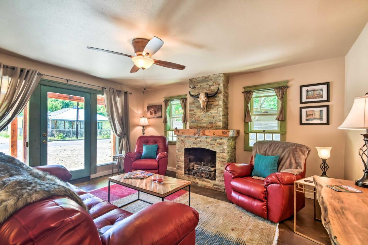 Cozy Home With Media Room Short Walk To Taos Plaza! Dış mekan fotoğraf